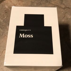 ***HOLD BUNDLE*** Commodity Moss x3